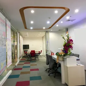 เซ้งพื้นที่สำนักงาน ตกแต่งสวยพร้อมเฟอร์นิเจอร์อย่างดี