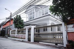 ให้เช่าบ้านเดี่ยว 2 ชั้น เนื้อที่ 58 ตร.วา ย่านซอยโชคชัย 4 ลาดพร้าววังหิน เหมาะอยู่อาศัย
