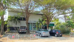 CH933 ให้เช่าอาคารสำนักงาน คลีนิก HealthCare ย่านเลียบด่วน ประดิษฐ์มนูธรรม