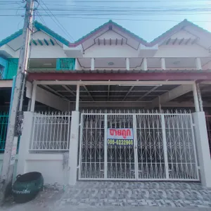 ขายทาวน์โฮมหมู่บ้านวนาทาวน์โฮม