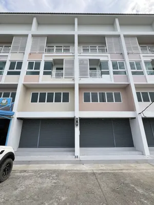 ให้เช่าโฮมออฟฟิศ 3 ชั้น-มีชั้นลอย หมู่บ้านคุณาลัย เวสต์เกต (ถนนบ้านกล้วย-ไทรน้อย)