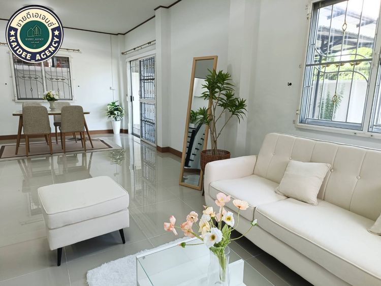 นัดดูได้! บ้านเดี่ยวสองชั้นรีโนเวทใหม่ หลังมุม จอดรถได้ 4 คัน! กรุงเทพ, ภาพที่ 4