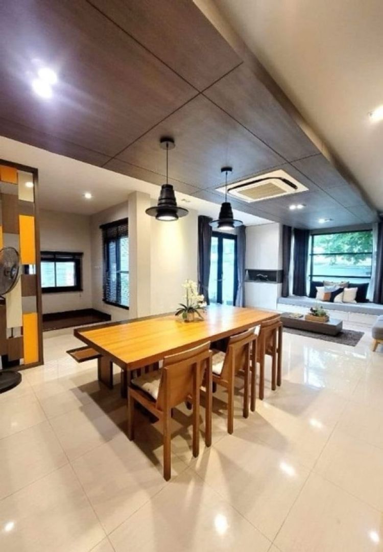 ให้เช่าบ้านเดี่ยว 3 ชั้น  ซอยรัชดาภิเษก 3 สไตล์โมเดิร์น 5 ห้องนอน 3 คัน, ภาพที่ 4