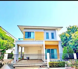 เดอะพาซิโอมอลล์ ลาดกระบัง 1.5กม. ลาดกระบัง18-24 ให้เช่าบ้านเดี่ยว 2 ชั้น สวนหย่อม 58ตรว. 170ตรม. 4นอน 3น้ำ 2จอดรถ 5แอร์ บรรยากาศดี