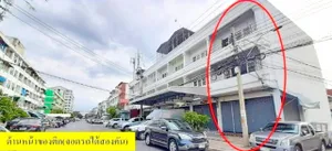 ให้เช่าอาคารพาณิชย์ 3 ชั้น รัตนาธิเบศร์ ตลาดบางใหญ่ซิตี้  และดาดฟ้า MRT บางใหญ่ 1กม. หัวมุม 24ตรว. 295ตรม.ทำธุรกิจ 2นอน 3น้ำ 2จอดรถ 3แอร์ 