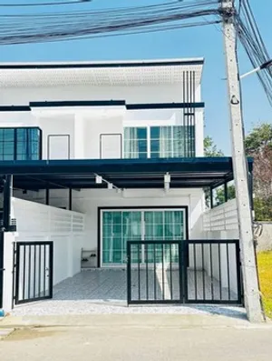 ขายทาวน์โฮม 2 ชั้น หมู่บ้านรัตนากร 18 ทำเลดี ใจกลางเมืองพัทยา บางละมุง RP-H094