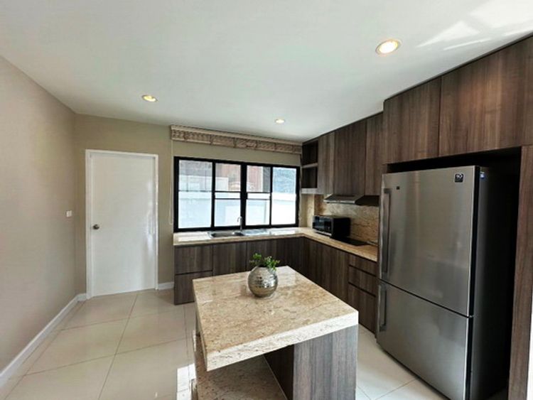 [ให้เช่า] FOR RENT BLESS TOWN SUKHUMVIT 50 / 3 bedrooms 4 bathrooms /, ภาพที่ 4