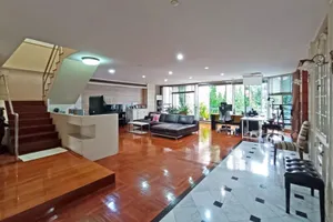 AC6798  ขายคอนโด พรีเมียร์ คอนโด สุขุมวิท 24  Premier Condo Sukhumvit 24  4 ห้องนอน 6 ห้องน้ำ ขาย 48,000,000 บาท 
