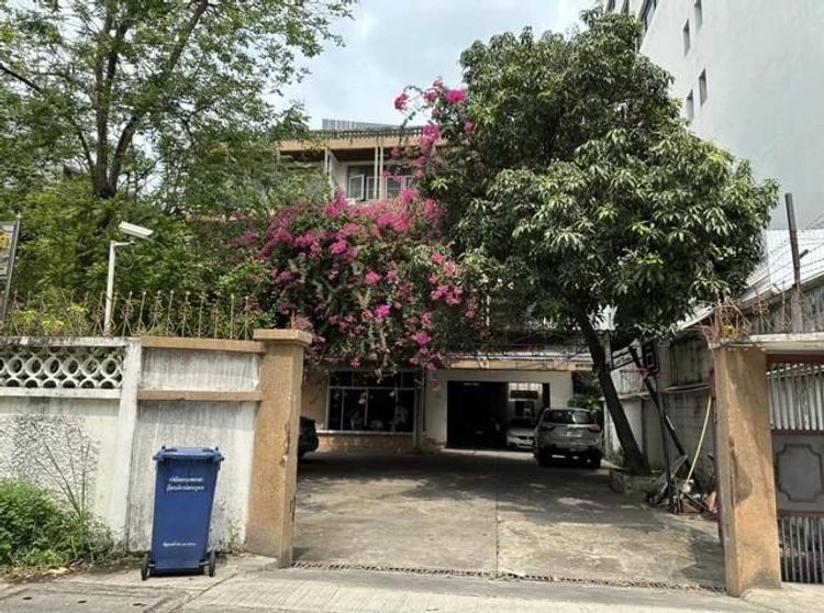 POR3967 ขาย บ้าน พร้อม ที่ดิน กลางกรุงเทพ ถนนทรัพย์ แขวงสี่พระยา สีลม, ภาพที่ 4