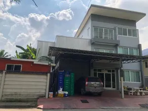 ขายโฮมออฟฟิศ 3 ชั้น พร้อมโกดัง ถนนพหลโยธิน ใกล้ฟิวเจอร์พาร์ครังสิต