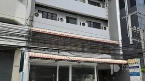 ขายด่วนอพาร์ตเมนต์ อพาร์ทเม้นท์  45 ห้องเขตดินแดง 