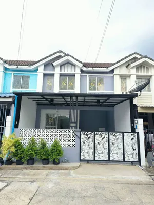 ขาย ทาวน์เฮาส์ 2 ชั้น หมู่บ้านพฤกษา 70  ฉลองกรุง 53 รีโนเวทใหม่ พร้อมอยู่ 18 ตารางวา 3 ห้องนอน 2 ห้องน้ำ