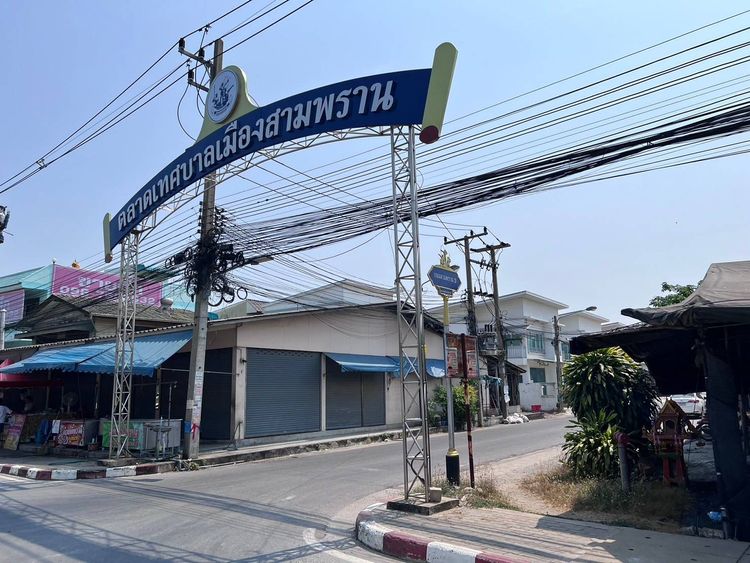 ขาย อาคารพาณิชย์ 3 ชั้นครึ่ง ติดถนนทางเข้าตลาดเทศบาลสามพราน ห้องเช่า, ภาพที่ 4