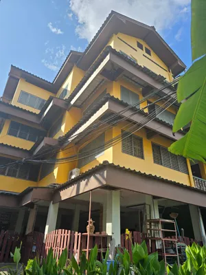 Ph0375 ทรัพย์น่าลงทุน ขายด่วน ขายไว ขายหอพัก ใกล้คูเมือง ที่ดิน 111 ตรว. 43 ห้อง เพียง 28.9 ลบ. ต่อรองได้อีกนิดหน่อยค่ะ 