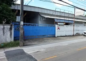 RK558 ให้เช่าโกดังขนาด 1,600 ตรม. ใกล้กระทรวงสาธารณสุข นนทบุรี ถนน งามวงศ์วาน มีโซนต้อนรับ ออฟฟิศ จุดขึ้นลงสินค้า