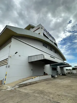 โกดังบางบัวทองให้เช่า  พื้นที่ 500 – 2,000 ตร.ม. (พร้อมย้ายเข้าได้ทันที)
