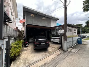 ขายบ้านพร้อมสำนักงานลาดพร้าว 94