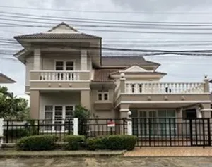 RH1187ให้เช่าบ้านเดี่ยว ม.บ้านลลิล ถ.สุขาภิบาล 5 มีสระว่ายน้ำ สนามบาส (ส่วนกลางของหมู่บ้าน) 3 หัองนอน 3 ห้องน้ำ 2 ห้องพักผ่อน แอร์ 4 ตัว