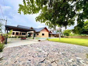 Pool Villa Pattaya ใกล้หาดพัทยา บ้านเดี่ยวพร้อมสระว่ายน้ำส่วนตัว พร้อมเฟอร์นิเจอร์ บ้านเดี่ยวเนื้อที่เยอะใจกลางเมืองพัทยา 