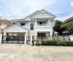 [ให้เช่า] บ้านเดี่ยว รีโนเวทใหม่ พัฒนาการ 32 - บ้านกรองทอง ใกล้ทองหล่อ 5 กม. เหมาะอยู่อาศัยหรือทำโฮมออฟฟิศ