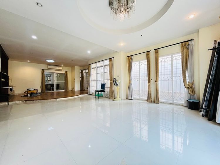 ขายบ้านเดี่ยว รัชชา 3 บางใหญ่ 60 ตร.ว.หลังใหญ่กว่า 260 ตรม. ตามสภาพ, ภาพที่ 4