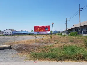 🌳ขายที่ดินเปล่า 4 ไร่ 14 ตร.ว. ทำเลทอง มหาชัย 🚗 ห่างถนนพระราม 2 เพียง 650 เมตร | เข้า-ออกได้ 2 ทาง ทั้ง พระราม 2 และ เอกชัย 📍 ที่ตั้ง: ต.ท่าทราย จ.สมุทรสาคร 