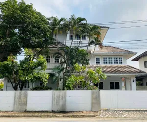 🏡 ติดทรัพย์ตรงกับเจ้าของ | บ้านว่างให้เช่าหลังใหญ่ มีสวน สวยมาก พร้อมอยู่ ใกล้โรงเรียนนานาชาติ