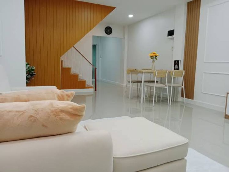 ขายบ้าน 2 ชั้น รีโนเวทใหม่ทั้งหลัง ใจกลางเมือง ถนนเสือป่า ซอย 4 ราชบุรี, ภาพที่ 4