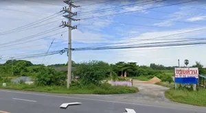 ที่ดินสิงห์บุรี ติดถนน 4 เลน เยื้องปั๊ม ปตท