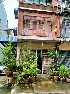 ขายตึกแถว 4 ชั้น ทำเลศักยภาพ ใจกลางสุขุมวิท-พระราม 4 เหมาะสำหรับอยู่อาศัย หรือทำธุรกิจ
