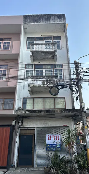 ขายด่วน !! อาคารพาณิชย์ 3 ชั้น ซอยจรัญสนิทวงศ์ 12 