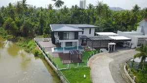 ขายวิลล่าสวย อ.เมือง สุราษฎร์ธานี / For Sale: Modern Newly Renovated Villa in Suratthani, Thailand