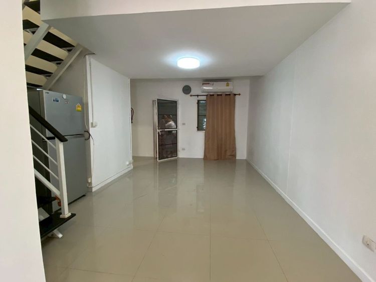 ขายทาวน์โฮม 2 ชั้น หมู่บ้านพฤกษา เทพารักษ์-เมืองใหม่ โครงการ 2 ทำเลดี, ภาพที่ 4