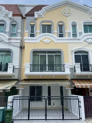 ให้เช่าทาวน์โฮม 3 ชั้น บ้านกลางเมือง สวิสทาวน์ เกษตร นวมินทร์ ประเสริฐมนูกิจ 25 หลังบ้านต่อเติมพร้อมแอร์