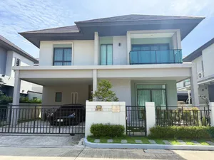 ขาย/เช่าบ้านเดี่ยว 2 ชั้น บางกอกบูเลอวาร์ด พระราม 5 หันหน้าทิศใต้ ใกล้โรงเรียนเด่นหล้า