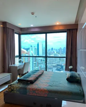 Condo High Rise ForRent / Super Luxury Room