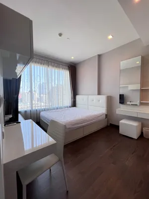 Q Asoke | Near MRT Phetchaburi