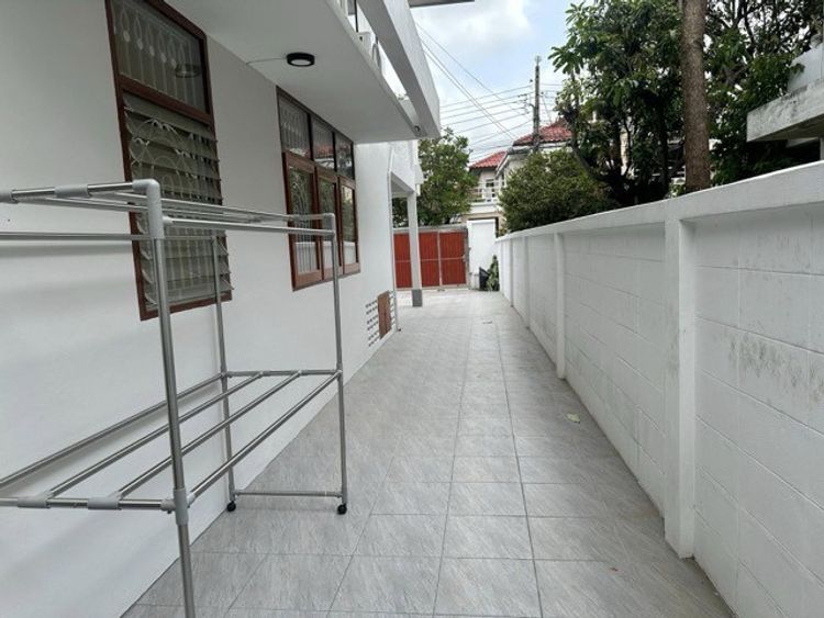 ให้เช่าบ้านเดี่ยว 2 ชั้น เนื้อที่ 80 ตรวา ซอยสุขุมวิท101/1 เดินทางสะดวก, ภาพที่ 4