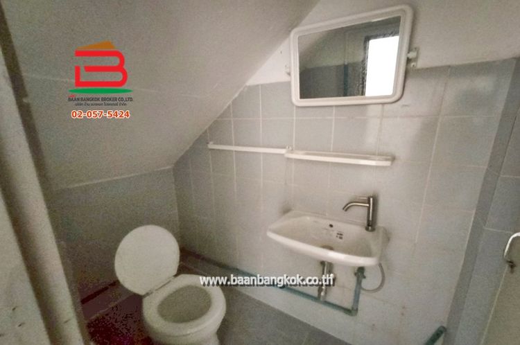 อาคารพาณิชย์ หมู่บ้าน ป.ปิ่นเกล้า 2 คอนโดมิเนียม เนื้อที่ 19.6 ตรว., ภาพที่ 4