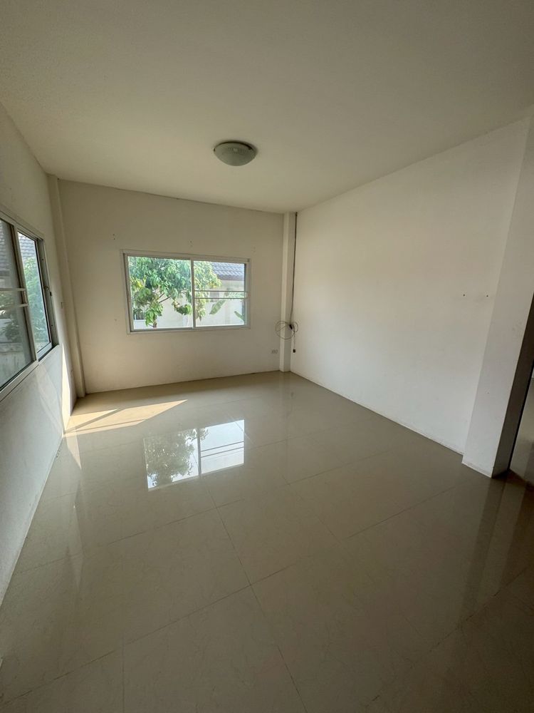 ขายบ้านเดี่ยว ชั้นเดียว หมู่บ้านวโรรส 1 ถนนสาย 11 ปลวกแดง, ภาพที่ 4