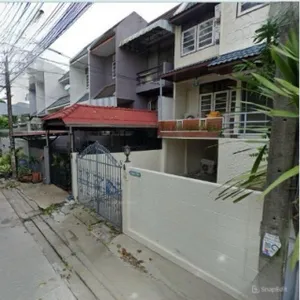 ให้เช่าทาวน์โฮม 3 ชั้น ย่านรามคำแหง ใกล้บริษัทโอสถสภาและไทยน้ำทิพย์