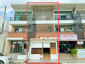 ขายทาวน์โฮม 3 ชั้น พร้อมกิจการนวดแผนไทย หมู่บ้านกุลพันธ์วิลล์ 9 หางดง-เชียงใหม่ ทำเลดี ใกล้สนามบิน พื้นที่ใช้สอย 270 ตร.ม.