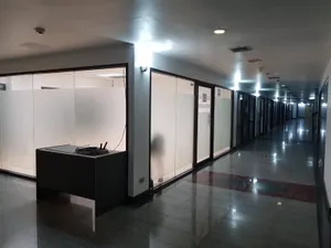 ขายพื้นที่สำนักงาน OMNI Tower ซอยสุขุมวิท 4 ขนาด 32 ตร.เมตร เดินทางสะดวกสบายด้วยขนส่งสาธารณะอย่าง BTS สถานีนานา 