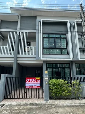 ขายทาวน์โฮม 2 ชั้น พร้อมเข้าอยู่ ใกล้ม.ขอนแก่น และเซ็นทรัลขอนแก่น 2  พิกัด: หมู่บ้านเจวิลเลจ (ซอยโตโยต้าชัวร์ หนองไผ่)