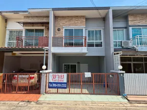 ขายทาวน์โฮม ขายบ้าน เพชรเกษม 48 แยก 22 พร้อมเข้าอยู่ ทำเล ใกล้ MRT