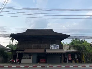 ให้เช่าบ้านโบราณ อายุกว่า 80 ปี ชั้น 2 ทำร้านคาเฟ่ ร้านนวด ร้านค้า ฯลฯ พื้นที่ 120 ตารางเมตร 