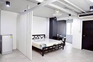 ขายคอนโด ชั้น 5 15 สูท ( 15 Suites Condo ) ย่านสุขุมวิท 15 1 ห้องนอน 1 ห้องน้ำ ติดMRT เพชรบุรี 