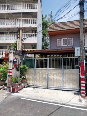 ขาย เทาว์เฮ้าว์  จังหวัด นนทบุรี 