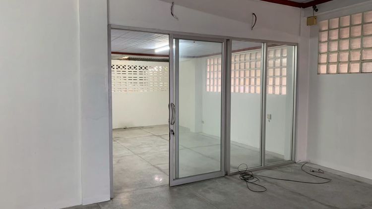 ขายอาคารพาณิชย์ 4 ชั้น 2 ห้องริม, ภาพที่ 4