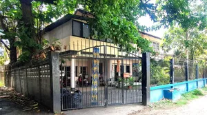ขายบ้านเดี่ยว 2 ชั้น ในเมืองหลังวัดโลกโมฬี 66 ตร.ว. ถูกสุดในย่านนี้ มณีนพรัตน์ ซอย 2 เชียงใหม่